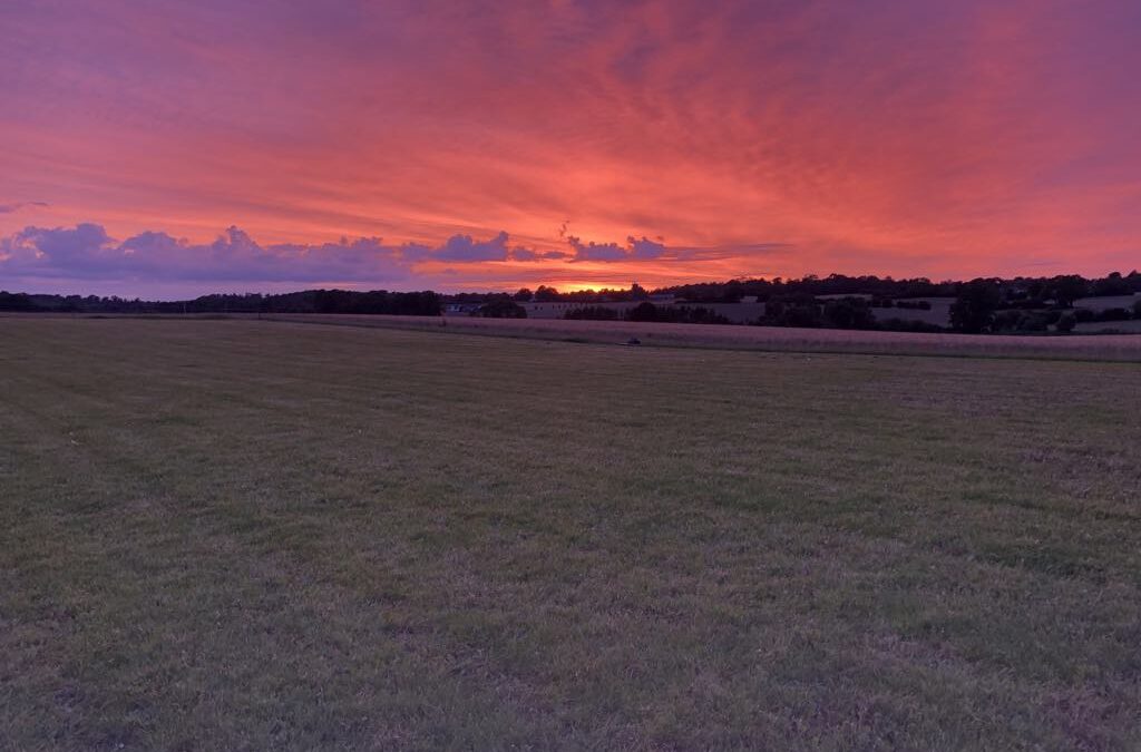 Wunderschöner Sonnenuntergang am Pintrip-Stellplatz
